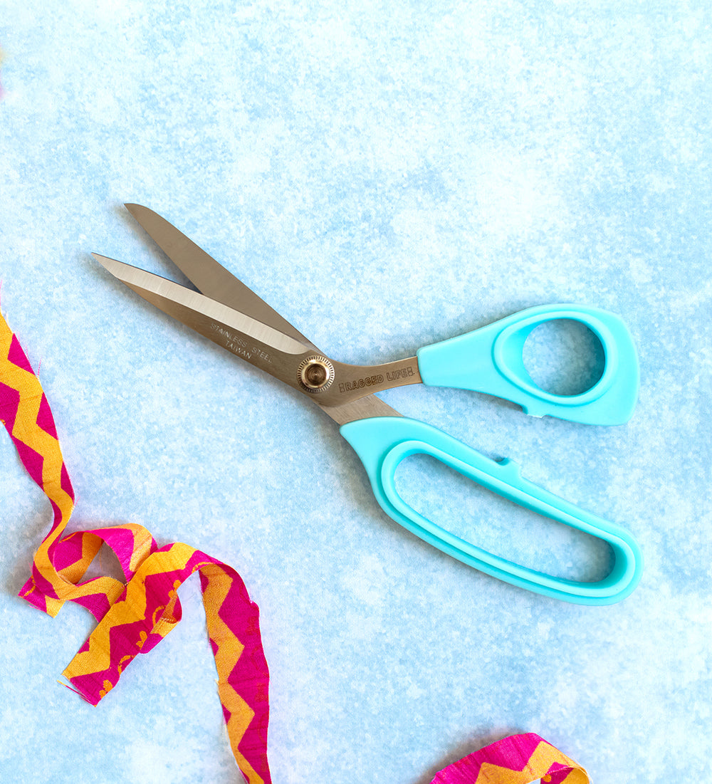Ragged Life rag rug fabric scissors for cutting strips to make a rag rug