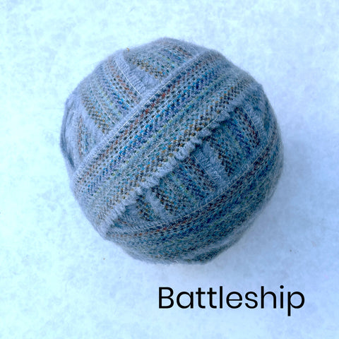 Ragged Life Blue 100% Wool Blanket Yarn Offcuts Fabric for Rag Rugging