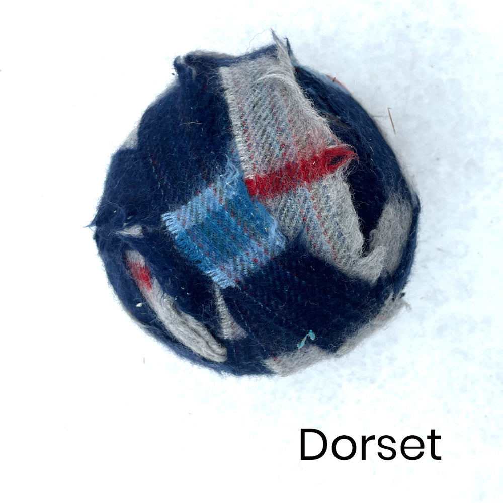 STOCK CLEARANCE - 100% Wool Blanket Yarn - Grab Yourself a Bargain!